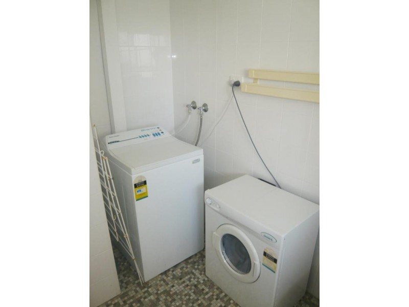 18/171 Old Burleigh Road, Broadbeach QLD 4218