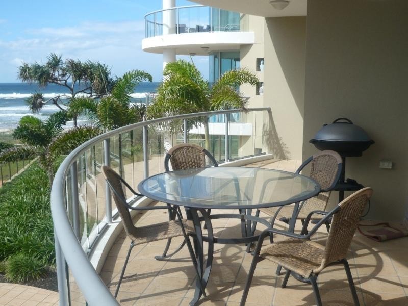 203/1 Twenty First Avenue, Palm Beach QLD 4221