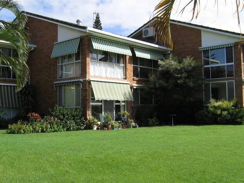 Broadbeach Waters QLD 4218