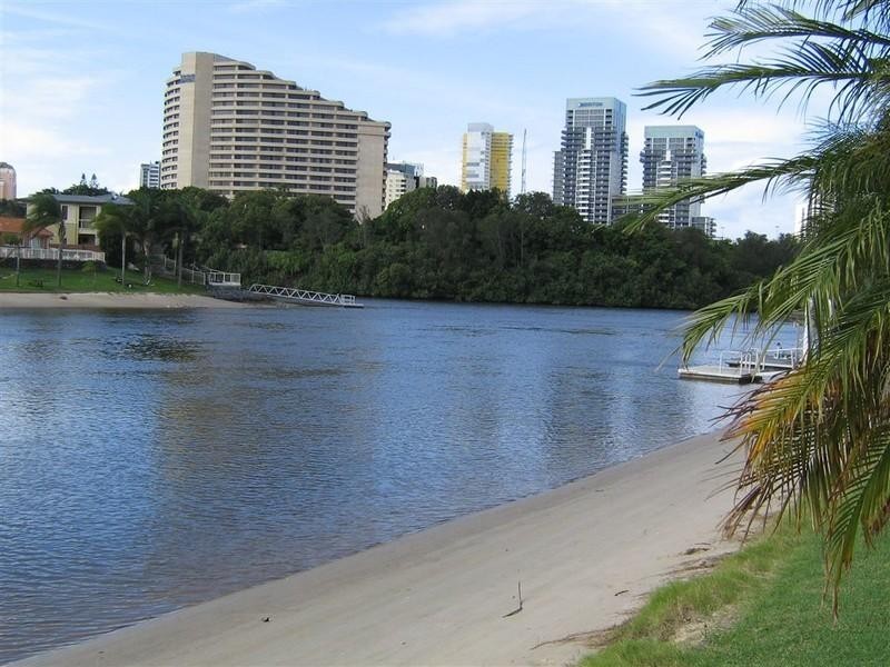Broadbeach Waters QLD 4218