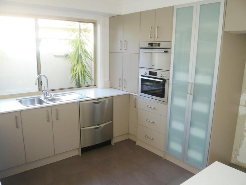 6 Redbud Lane, Robina QLD 4226