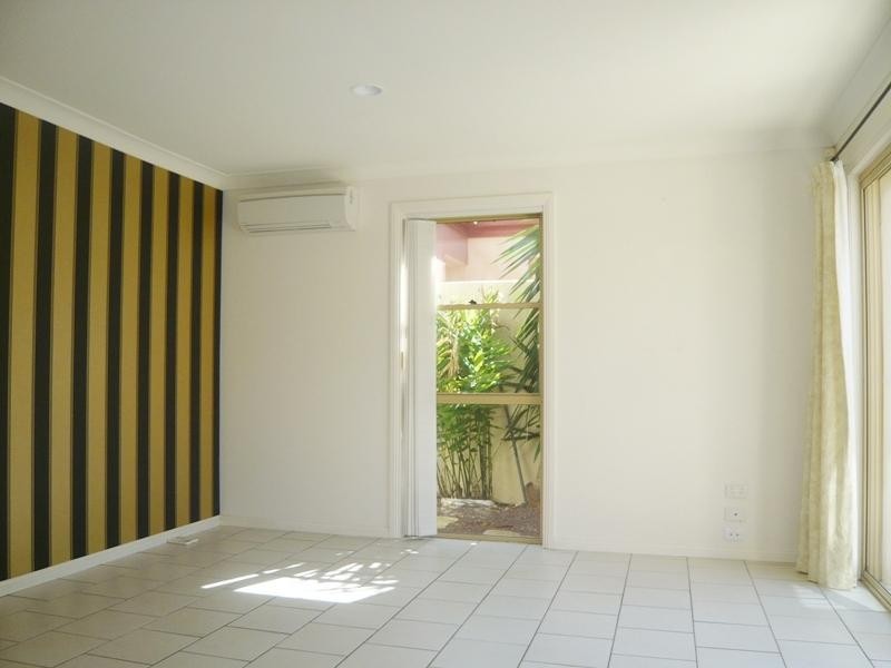 6 Redbud Lane, Robina QLD 4226