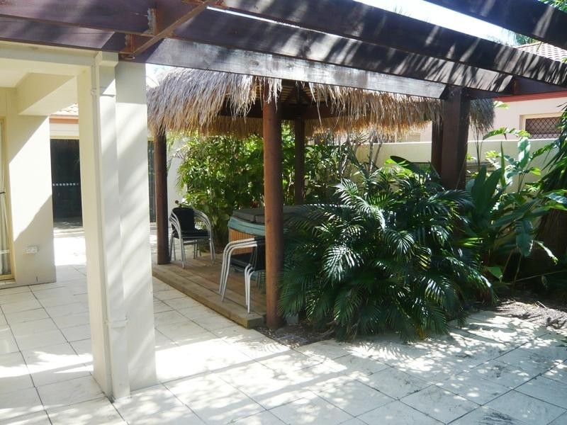 6 Redbud Lane, Robina QLD 4226