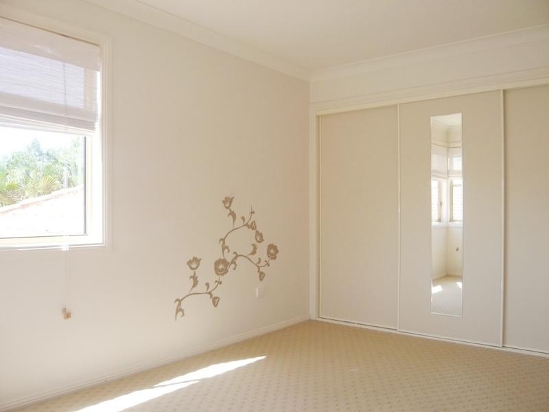 6 Redbud Lane, Robina QLD 4226