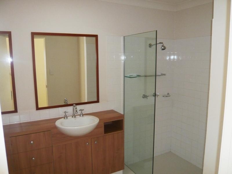 6 Redbud Lane, Robina QLD 4226