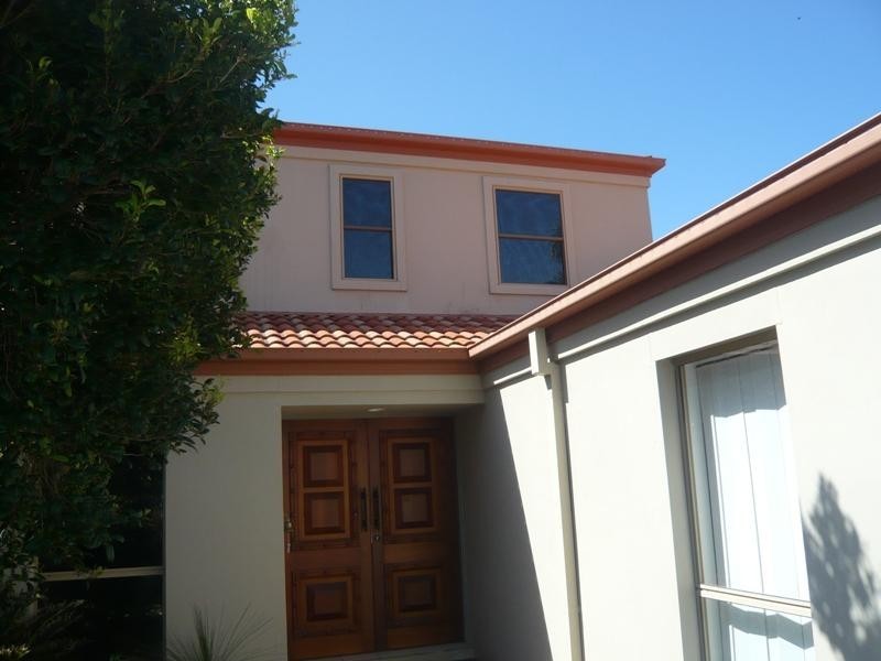 6 Redbud Lane, Robina QLD 4226