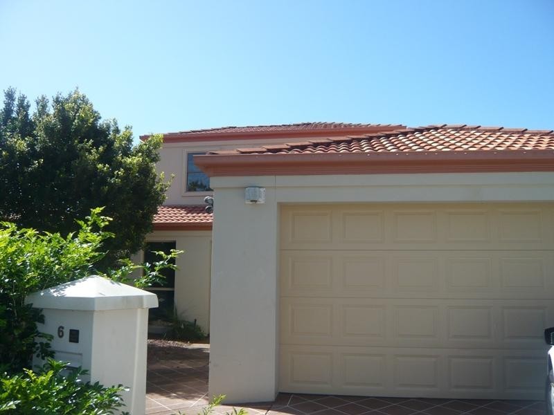 6 Redbud Lane, Robina QLD 4226