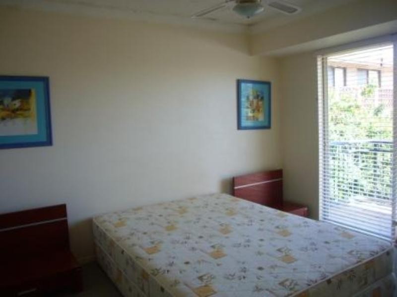 4/58 Petrel Avenue, Mermaid Beach QLD 4218