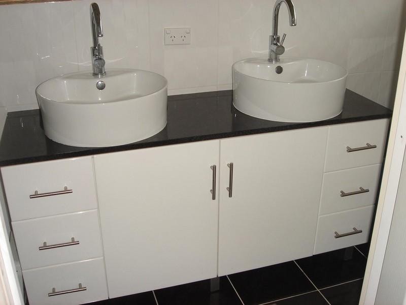 84 Markeri Street, Mermaid Waters QLD 4218