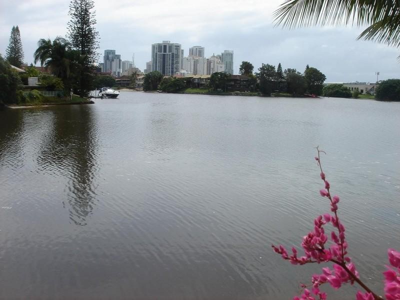 27 Verdichio Avenue, Mermaid Waters QLD 4218