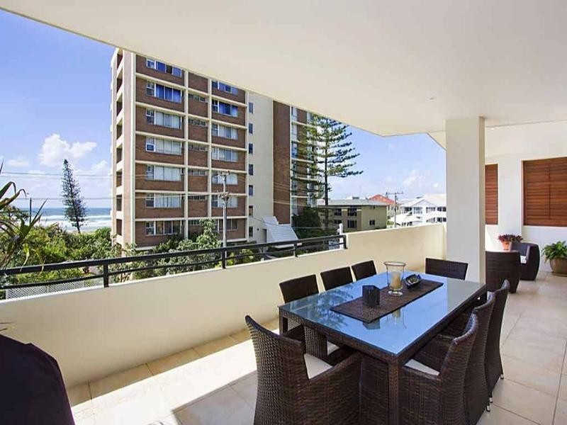 2 ‘Nagel 8′, 8 Nagel Avenue, Miami QLD 4220