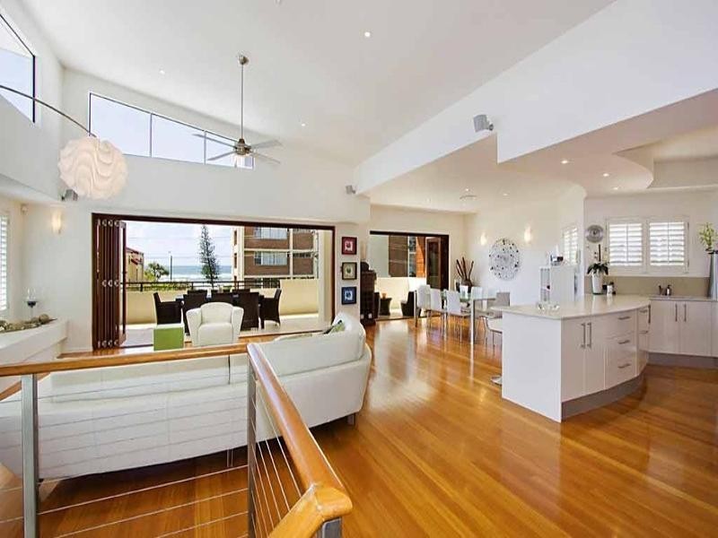 2 ‘Nagel 8′, 8 Nagel Avenue, Miami QLD 4220