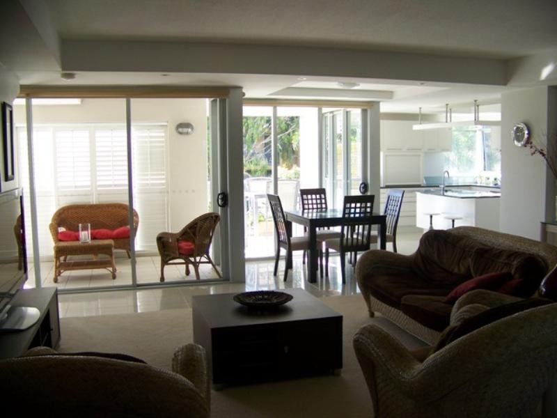 Mermaid Beach QLD 4218