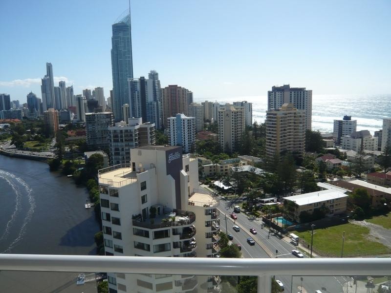 67/2894 Gold Coast Highway, Surfers Paradise QLD 4217