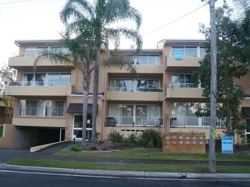 12/21 Bullimah Avenue, Burleigh Heads QLD 4220