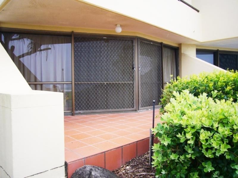 101/98 Marine Parade ‘Sandrift’, Miami QLD 4220