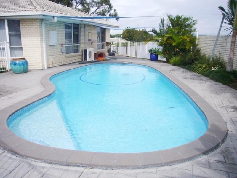 59 Cayman Drive, Clear Island Waters QLD 4226