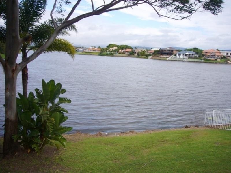 59 Cayman Drive, Clear Island Waters QLD 4226