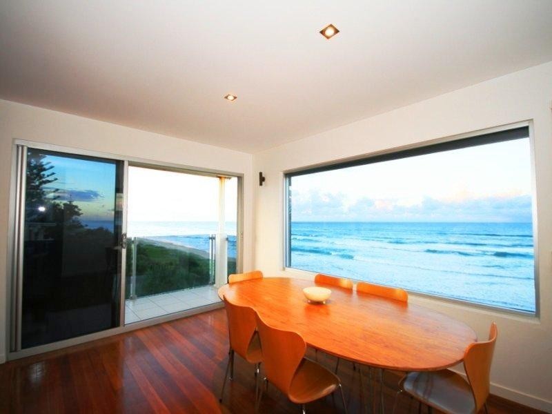 2 Surf Street, Mermaid Beach QLD 4218