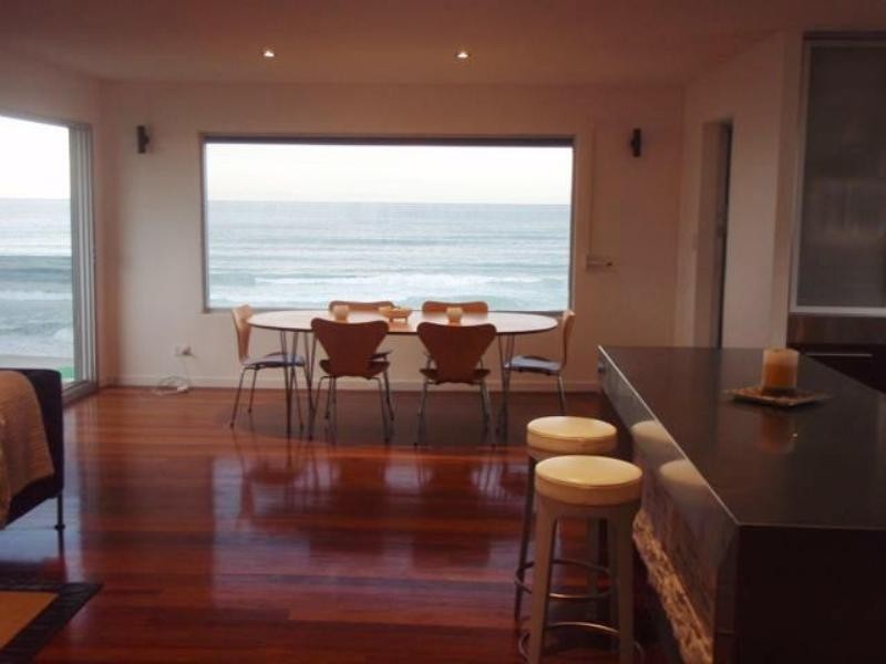 2 Surf Street, Mermaid Beach QLD 4218