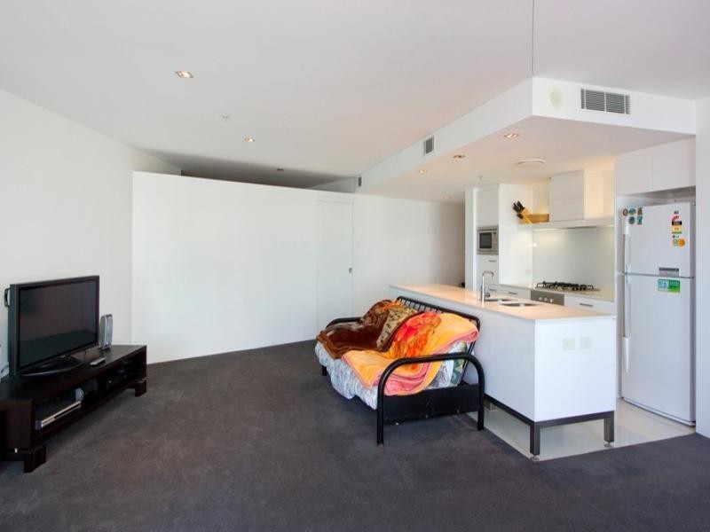 1204 ‘Q1′ 9 Hamilton Avenue, Surfers Paradise QLD 4217