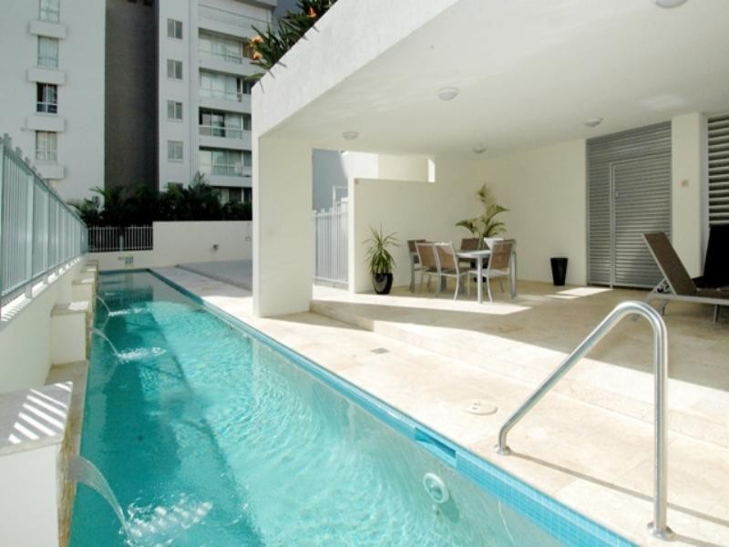 4/30 Garfield Terrace “ULTIMA”, Surfers Paradise QLD 4217