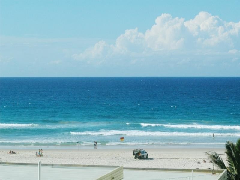 4/30 Garfield Terrace “ULTIMA”, Surfers Paradise QLD 4217