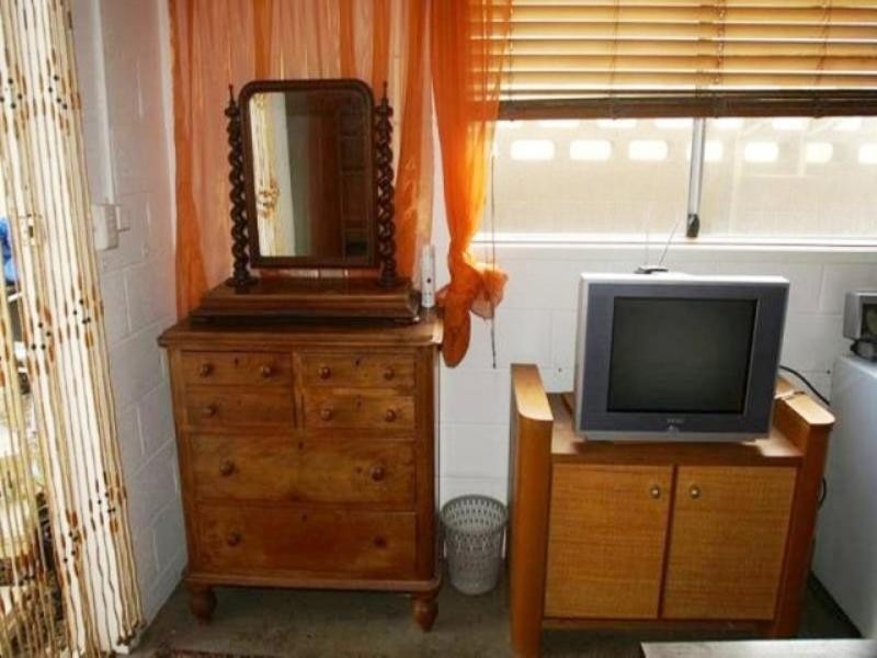 2a Surf Street, Mermaid Beach QLD 4218