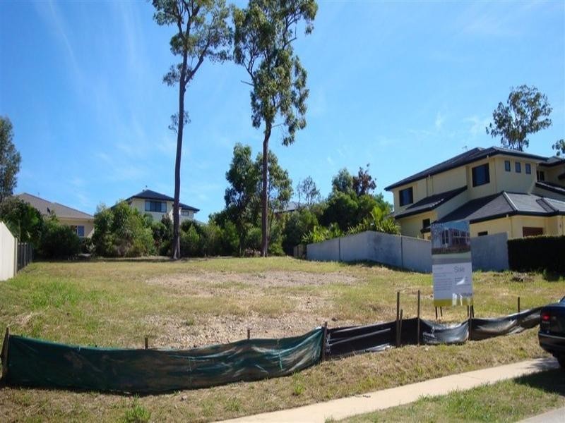 8 Andromeda Parade, Robina QLD 4226