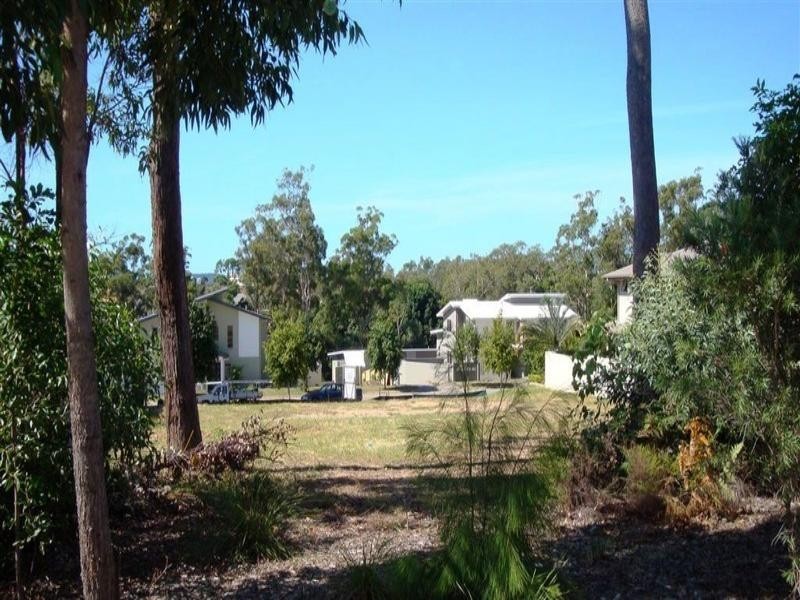 8 Andromeda Parade, Robina QLD 4226