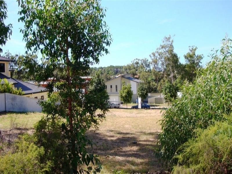 8 Andromeda Parade, Robina QLD 4226