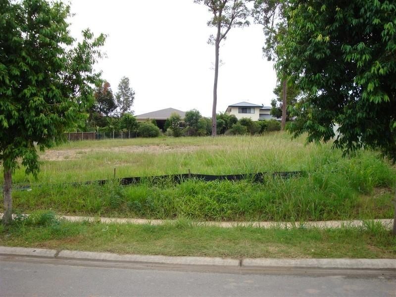 8 Andromeda Parade, Robina QLD 4226