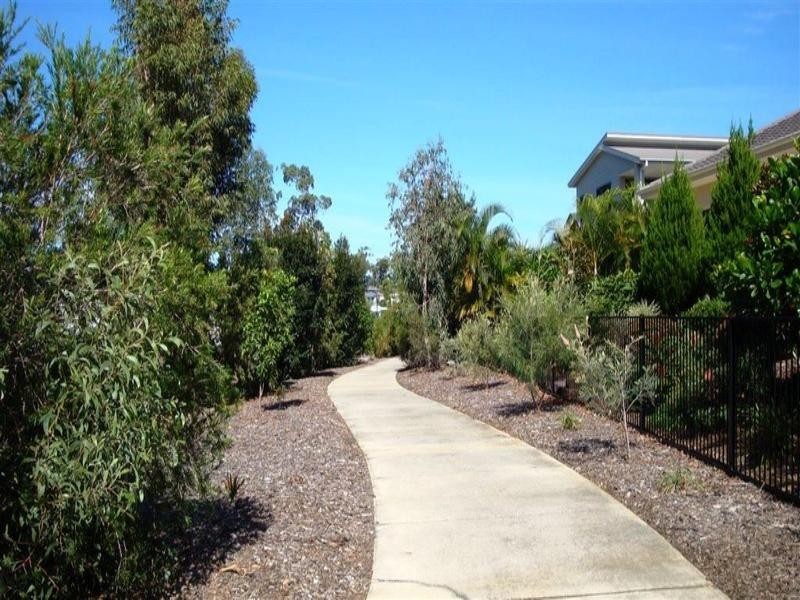 8 Andromeda Parade, Robina QLD 4226