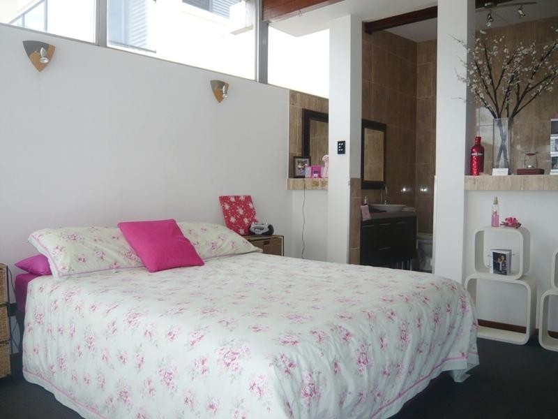 31 Furlong Street, Broadbeach Waters QLD 4218