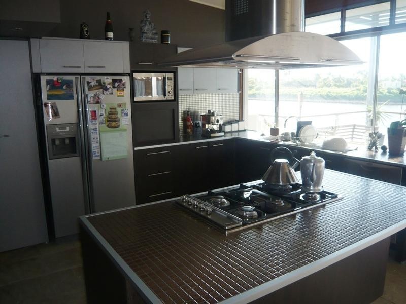 31 Furlong Street, Broadbeach Waters QLD 4218