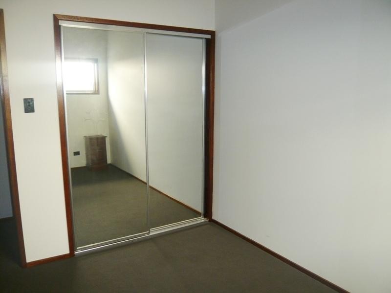 31 Furlong Street, Broadbeach Waters QLD 4218