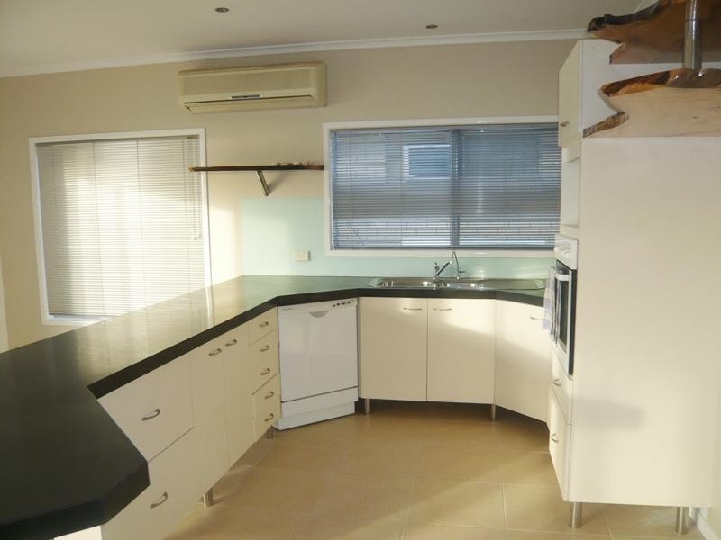 11 Willow Street, Biggera Waters QLD 4216