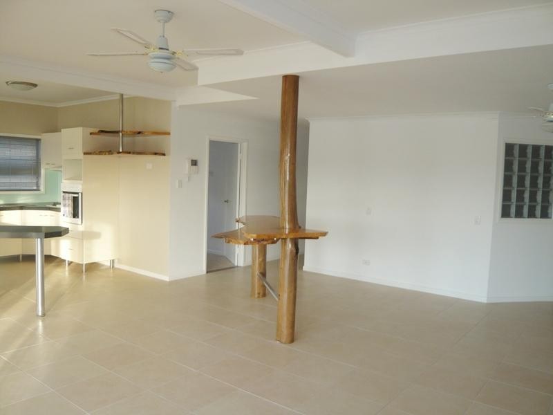 11 Willow Street, Biggera Waters QLD 4216