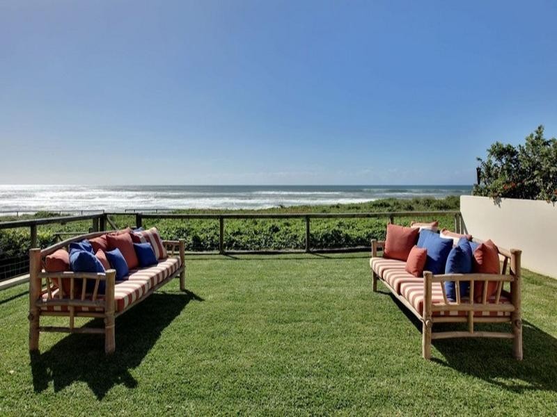 19 Hedges Avenue, Mermaid Beach QLD 4218