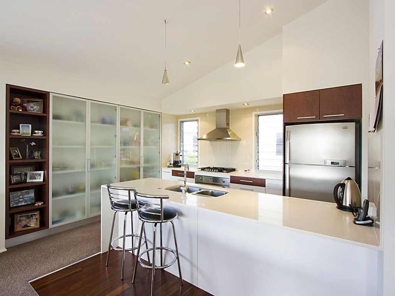 1/8 Acanthus Avenue, Burleigh Heads QLD 4220