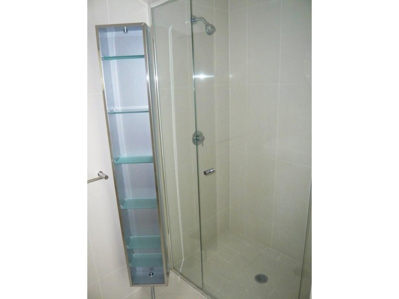 801/6 Tarcoola Crescent, Chevron Island QLD 4217