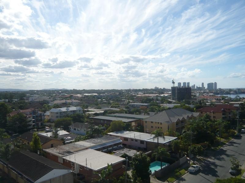 801/6 Tarcoola Crescent, Chevron Island QLD 4217