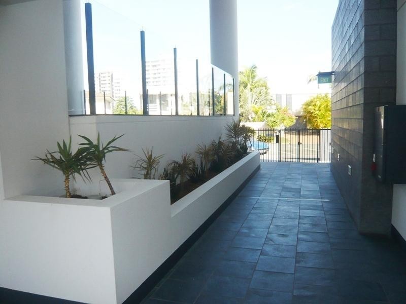 801/6 Tarcoola Crescent, Chevron Island QLD 4217