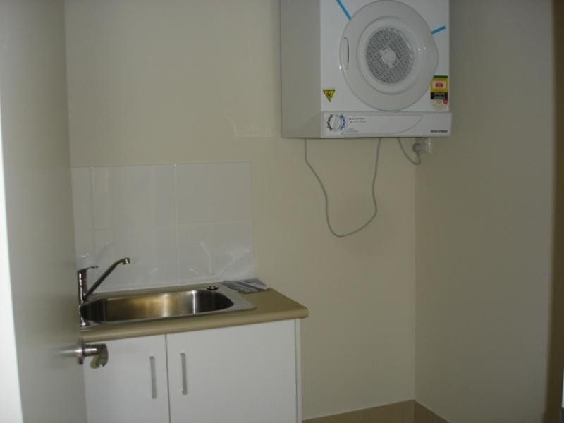 8/5 Faculty Crescent, Mudgeeraba QLD 4213