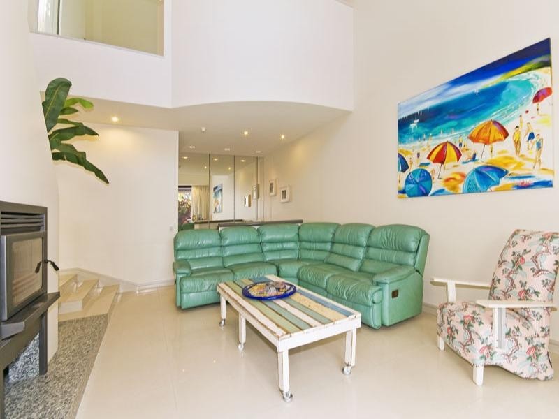Villa 1 Grand Mariner, Main Beach QLD 4217