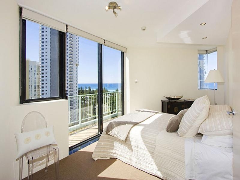 14 ‘Calais’, 17 Peak Avenue, Main Beach QLD 4217