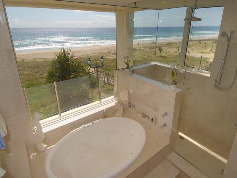 199 Hedges Aveune, Mermaid Beach QLD 4218