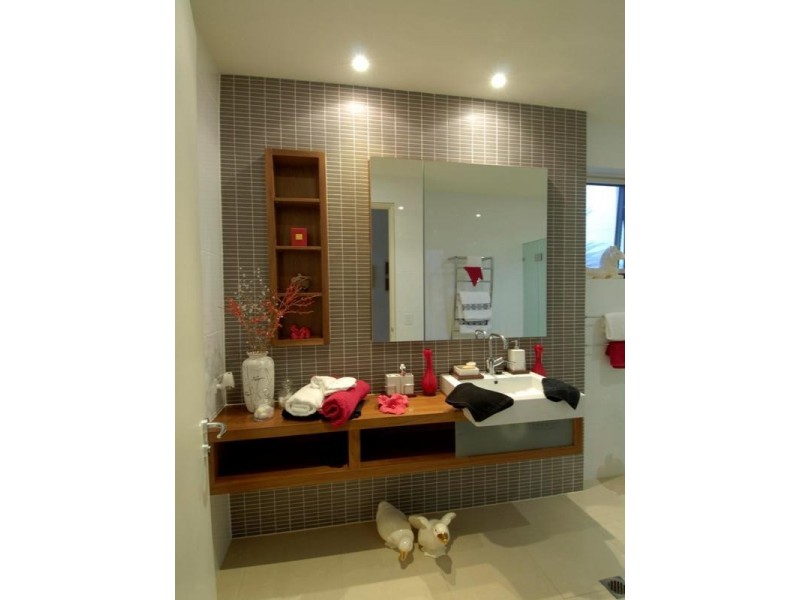 199 Hedges Aveune, Mermaid Beach QLD 4218