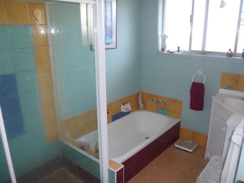 145 Nobby Parade, Miami QLD 4220