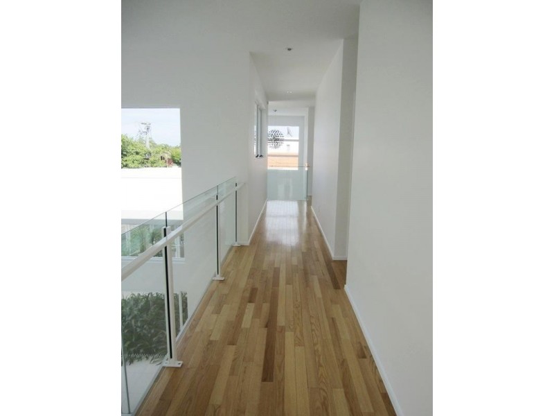 49 Beverley Crescent, Broadbeach Waters QLD 4218